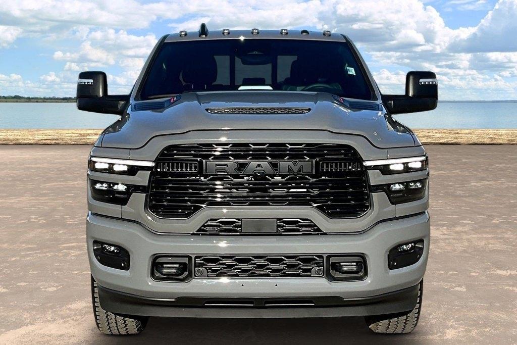 RAM 2500 Laramie Crew Cab 4WD 2026
