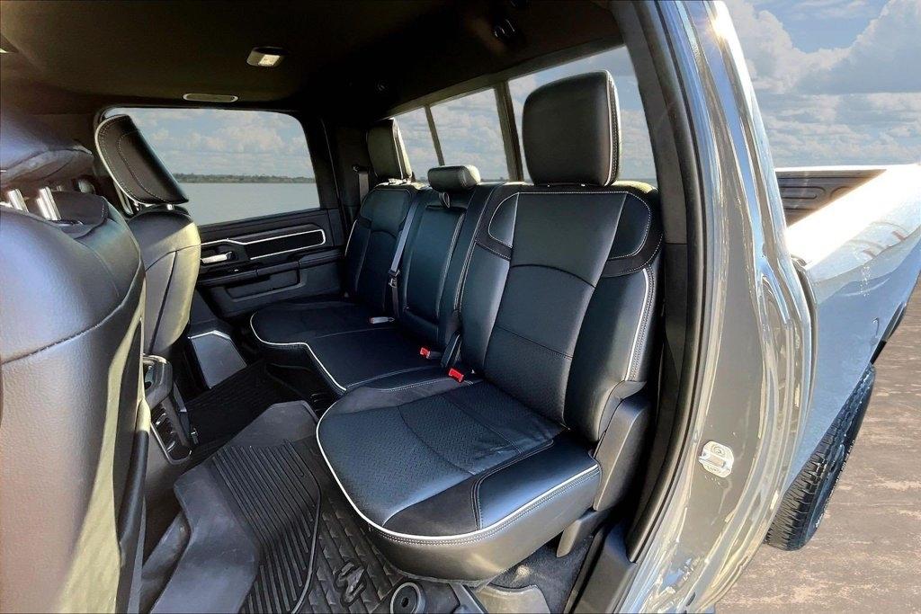 RAM 2500 Laramie Crew Cab 4WD 2026
