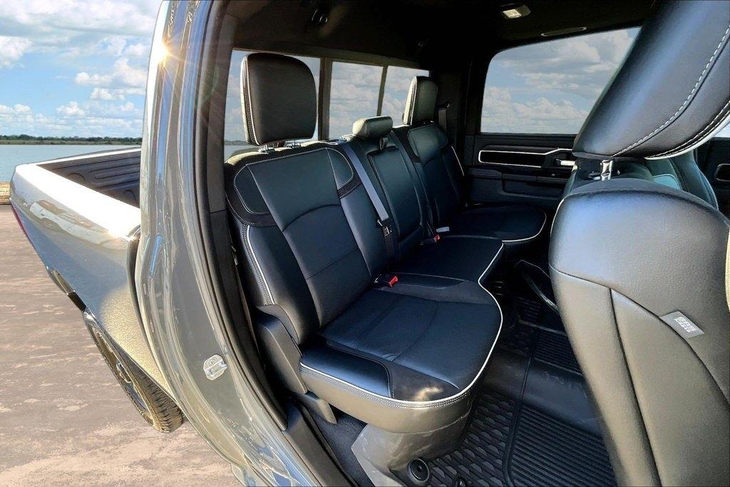 RAM 2500 Laramie Crew Cab 4WD 2026