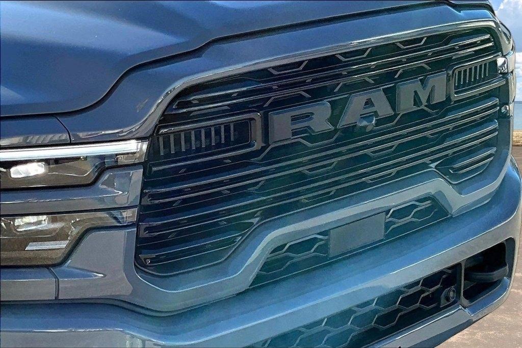 RAM 2500 Laramie Crew Cab 4WD 2026
