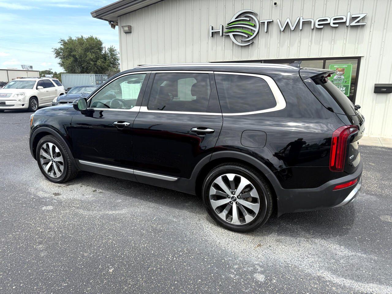 2020 Kia Telluride SX photo 2