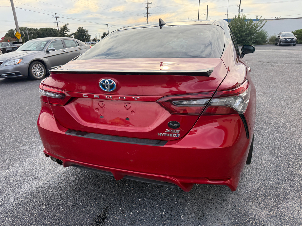 2022 Toyota Camry Hybrid XSE photo 3