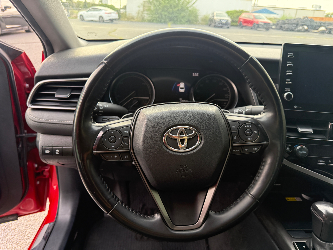 Toyota Camry Hybrid XSE CVT (Natl) 2022