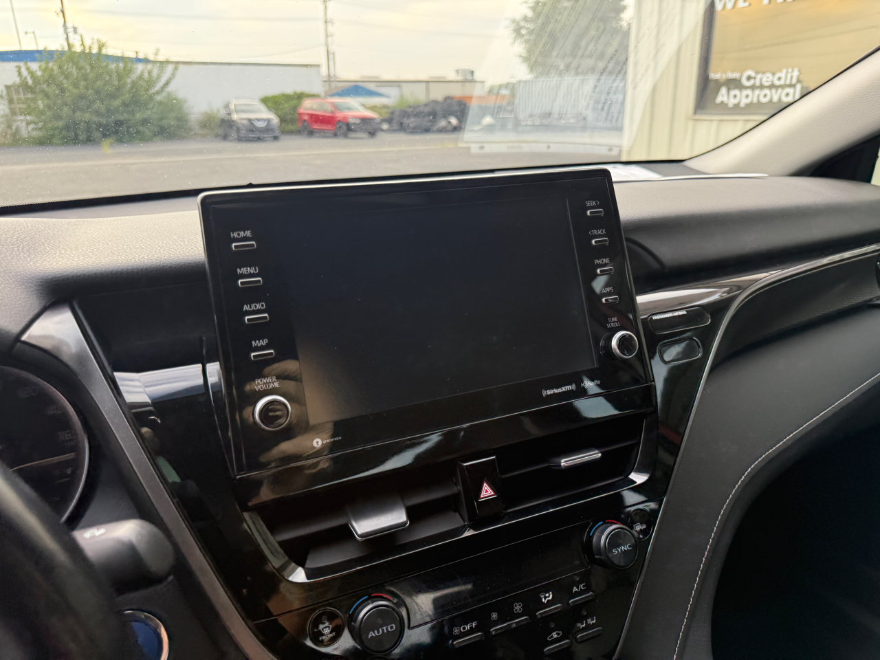 Toyota Camry Hybrid XSE CVT (Natl) 2022