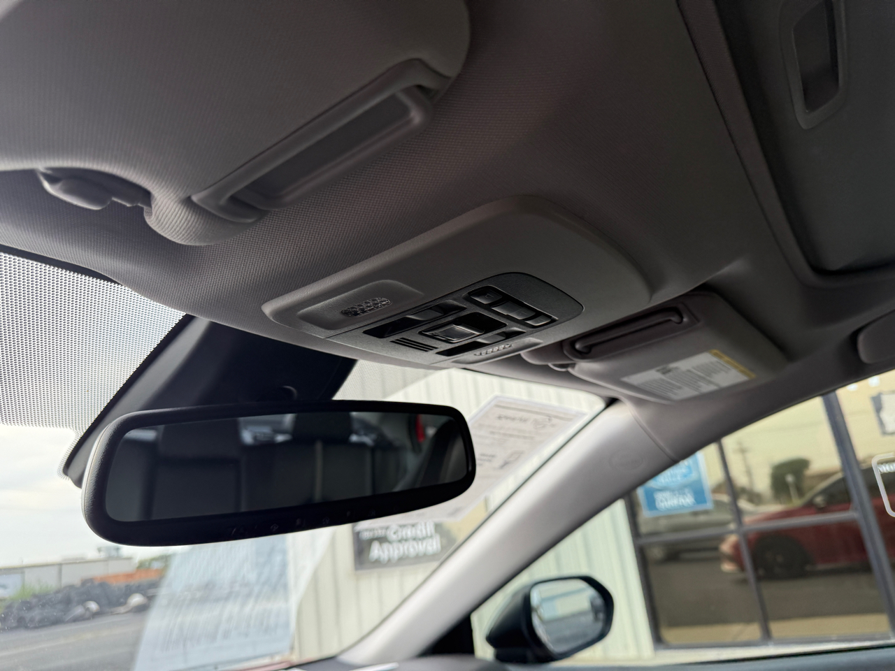 Toyota Camry Hybrid XSE CVT (Natl) 2022