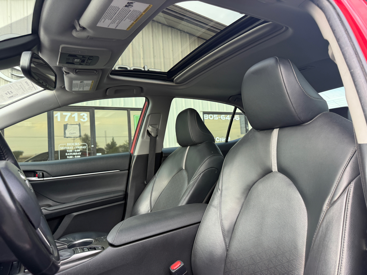 Toyota Camry Hybrid XSE CVT (Natl) 2022