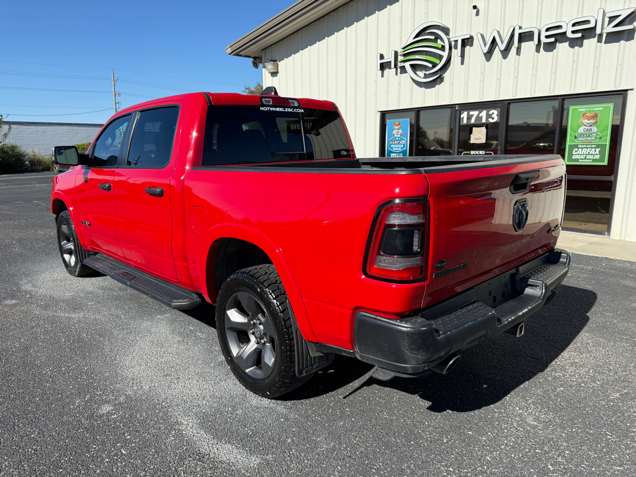 RAM 1500 Big Horn 4x4 Crew Cab 5'7" Box 2021
