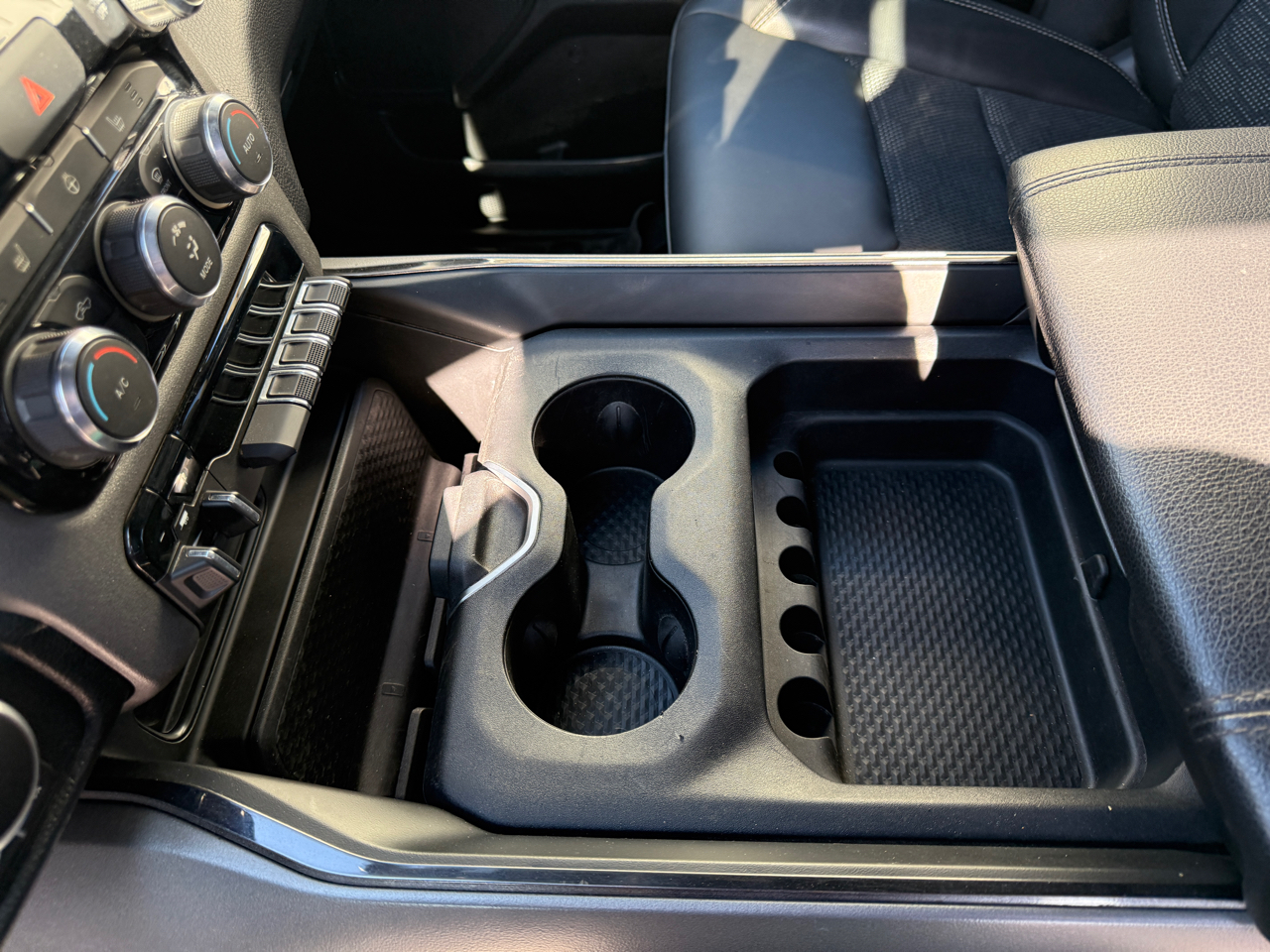 RAM 1500 Big Horn 4x4 Crew Cab 5'7" Box 2021