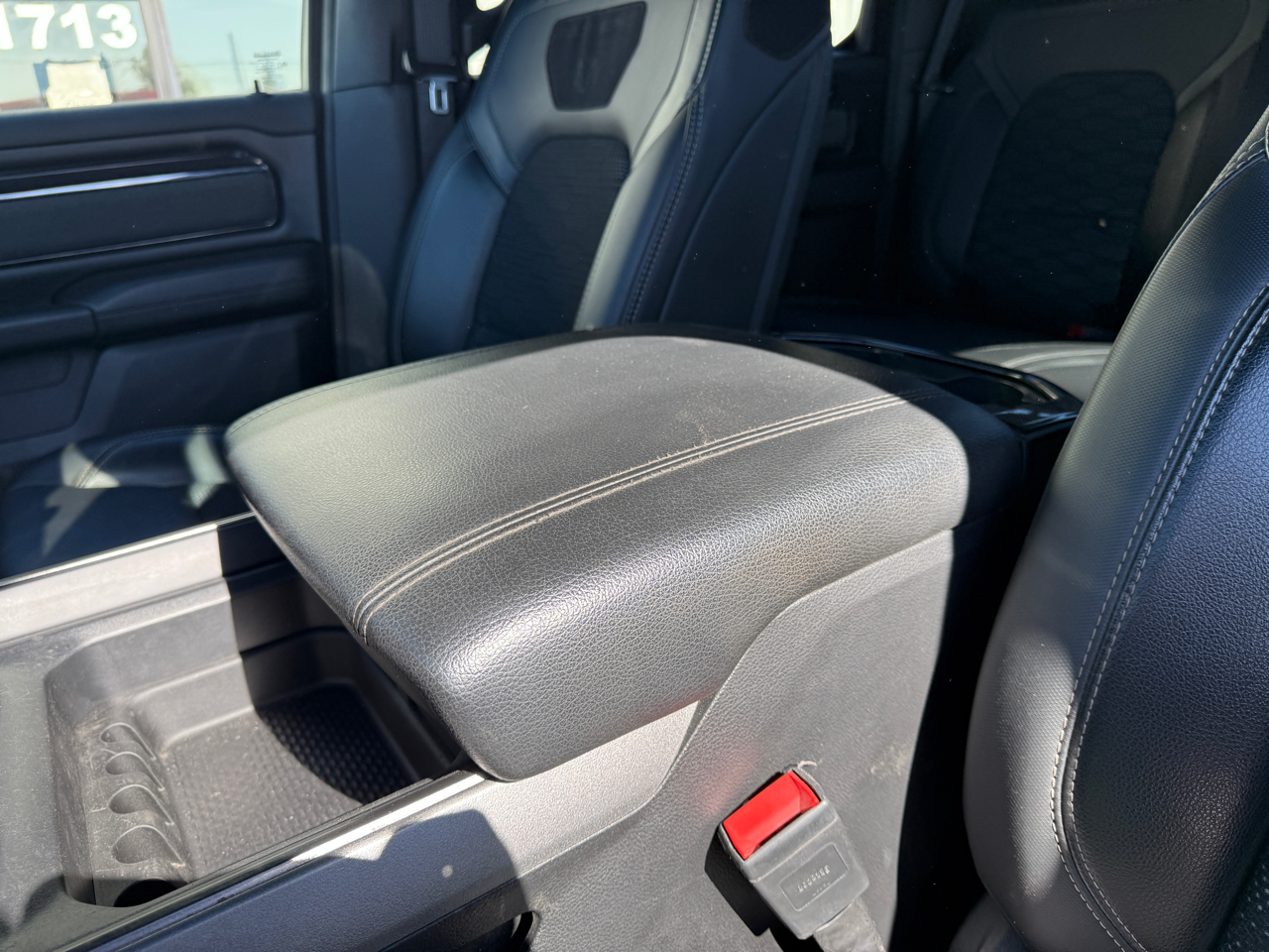 RAM 1500 Big Horn 4x4 Crew Cab 5'7" Box 2021