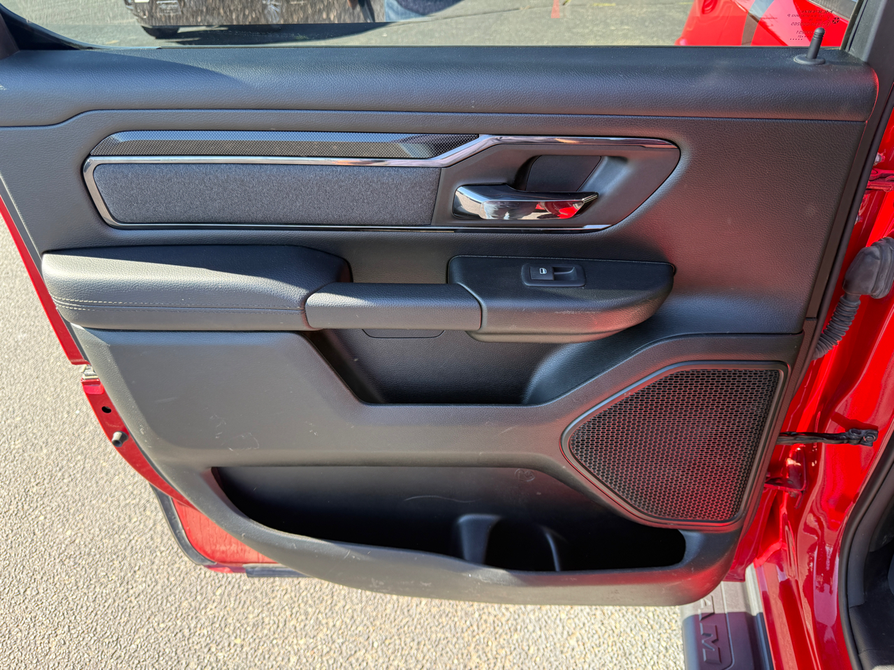 RAM 1500 Big Horn 4x4 Crew Cab 5'7" Box 2021