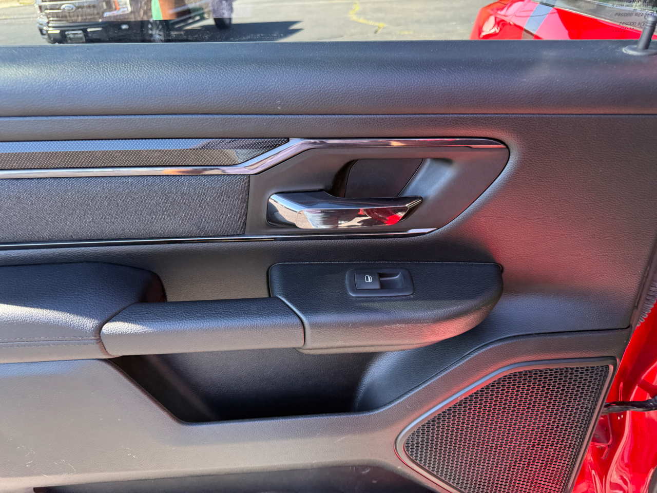 RAM 1500 Big Horn 4x4 Crew Cab 5'7" Box 2021