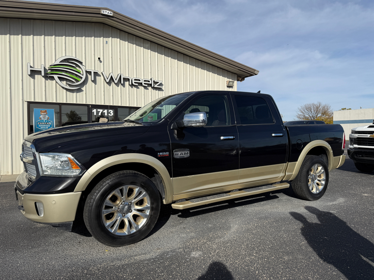 RAM 1500 4WD Crew Cab 140.5" Longhorn 2016