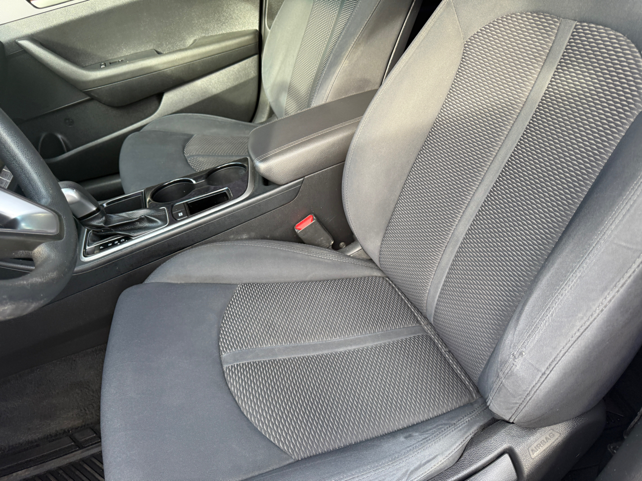 Hyundai Sonata SE 2.4L 2018