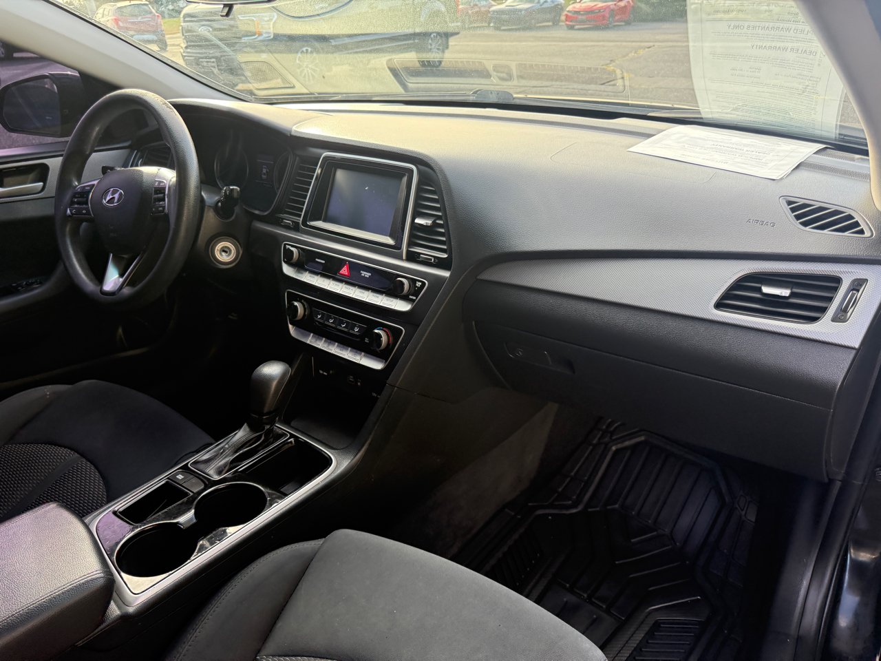 Hyundai Sonata SE 2.4L 2018