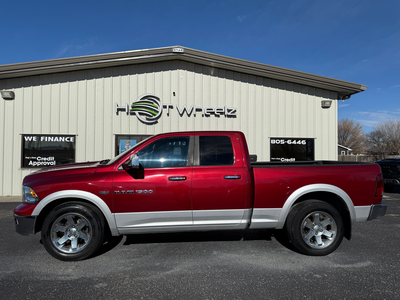 RAM 1500 2WD Quad Cab 140.5" Laramie 2012