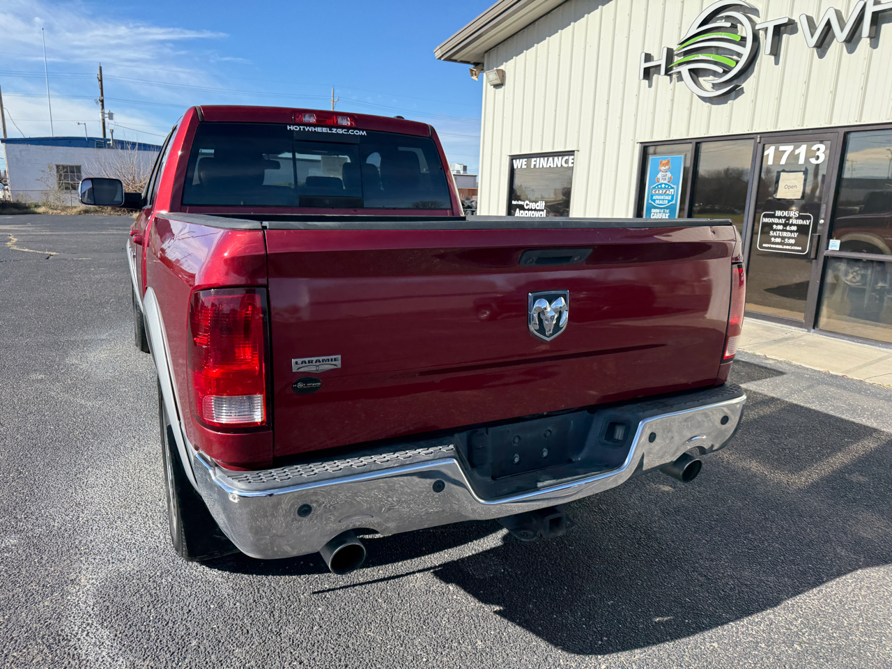 RAM 1500 2WD Quad Cab 140.5" Laramie 2012