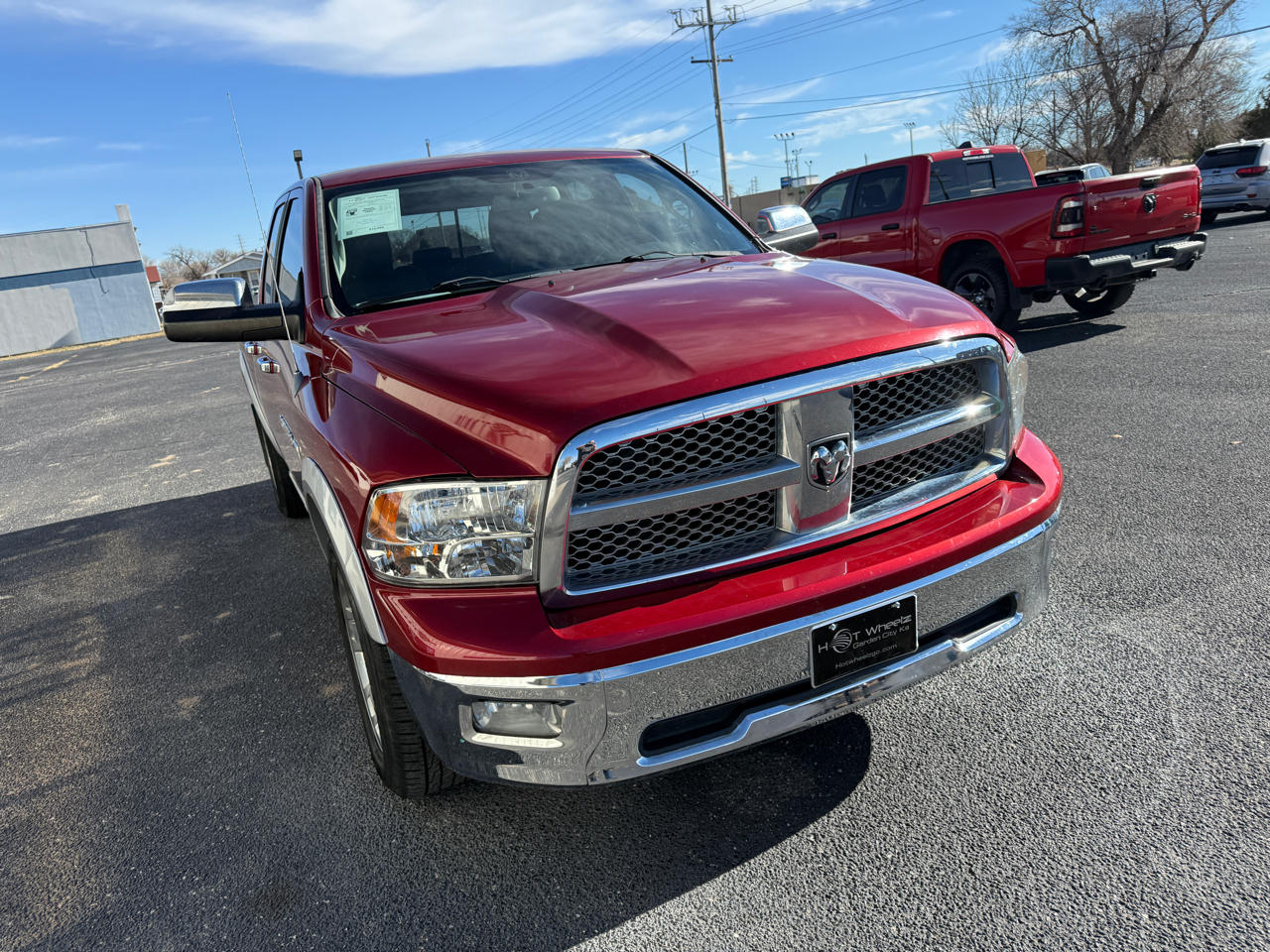 RAM 1500 2WD Quad Cab 140.5" Laramie 2012