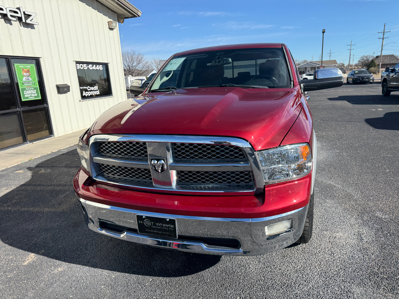 RAM 1500 2WD Quad Cab 140.5" Laramie 2012