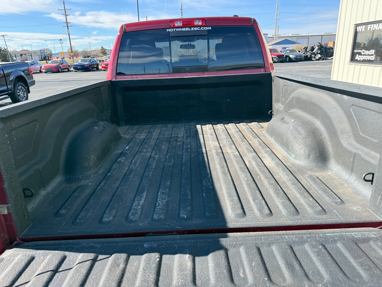 RAM 1500 2WD Quad Cab 140.5" Laramie 2012