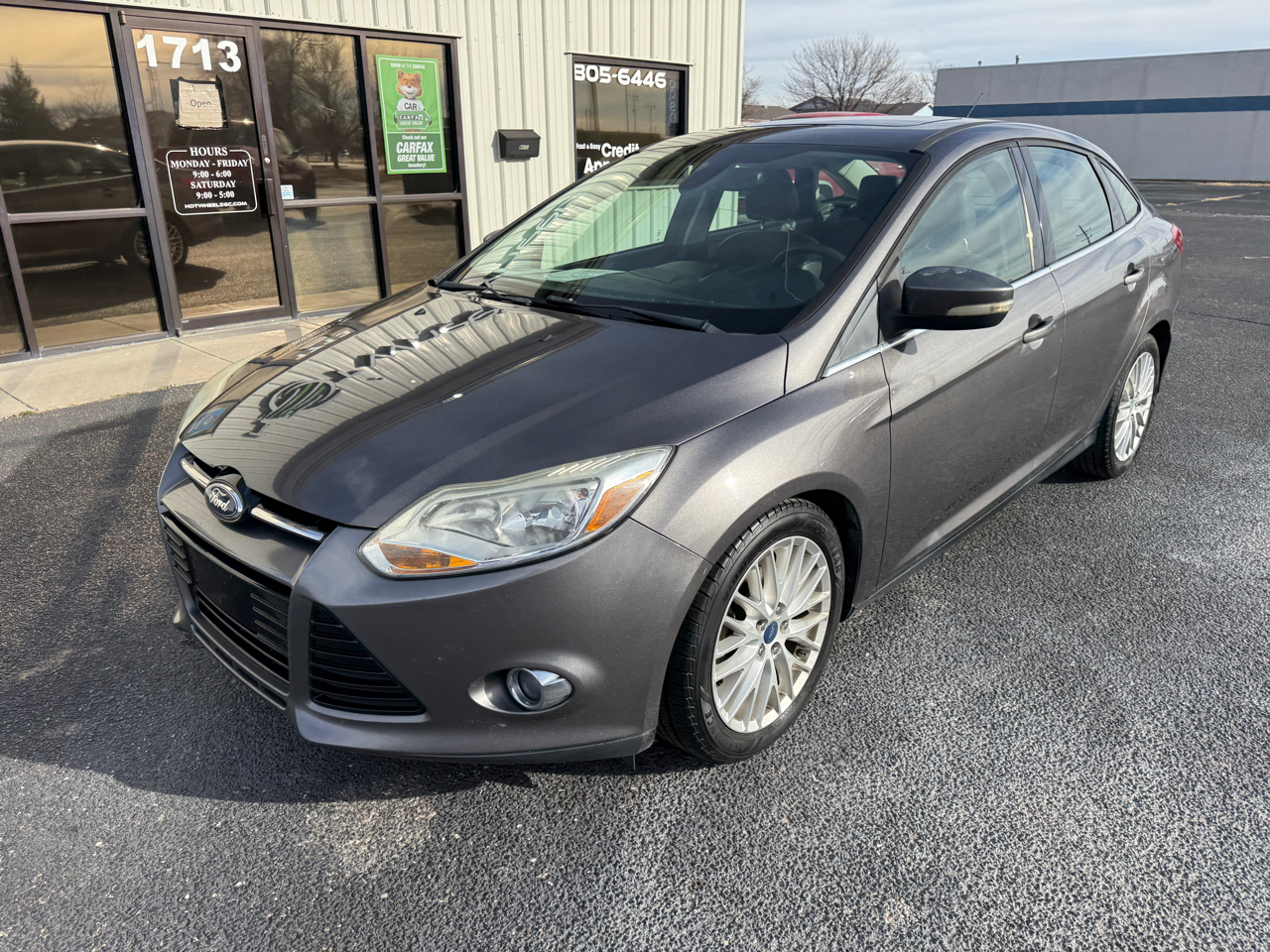 Ford Focus 4dr Sdn SEL 2012