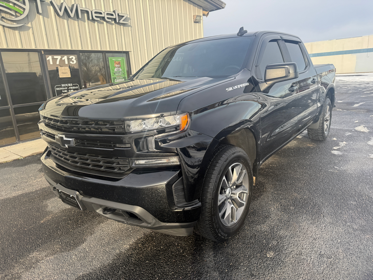 Chevrolet Silverado 1500 4WD Crew Cab 147" RST 2020