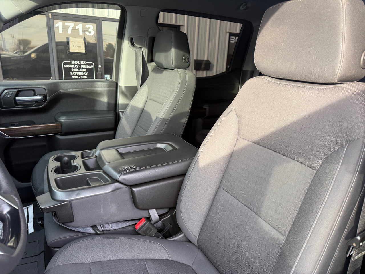 Chevrolet Silverado 1500 4WD Crew Cab 147" RST 2020