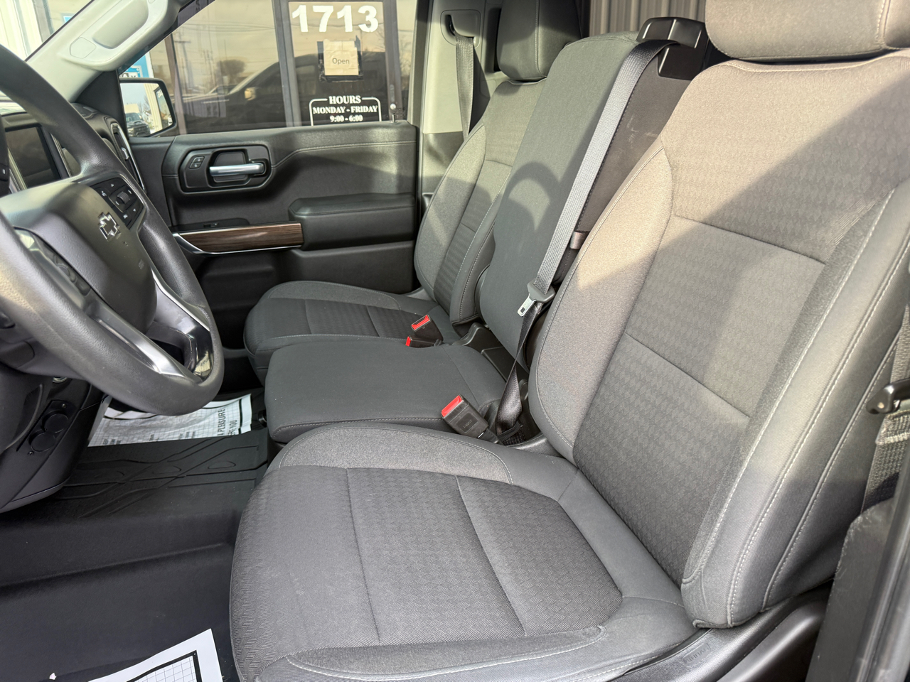 Chevrolet Silverado 1500 4WD Crew Cab 147" RST 2020