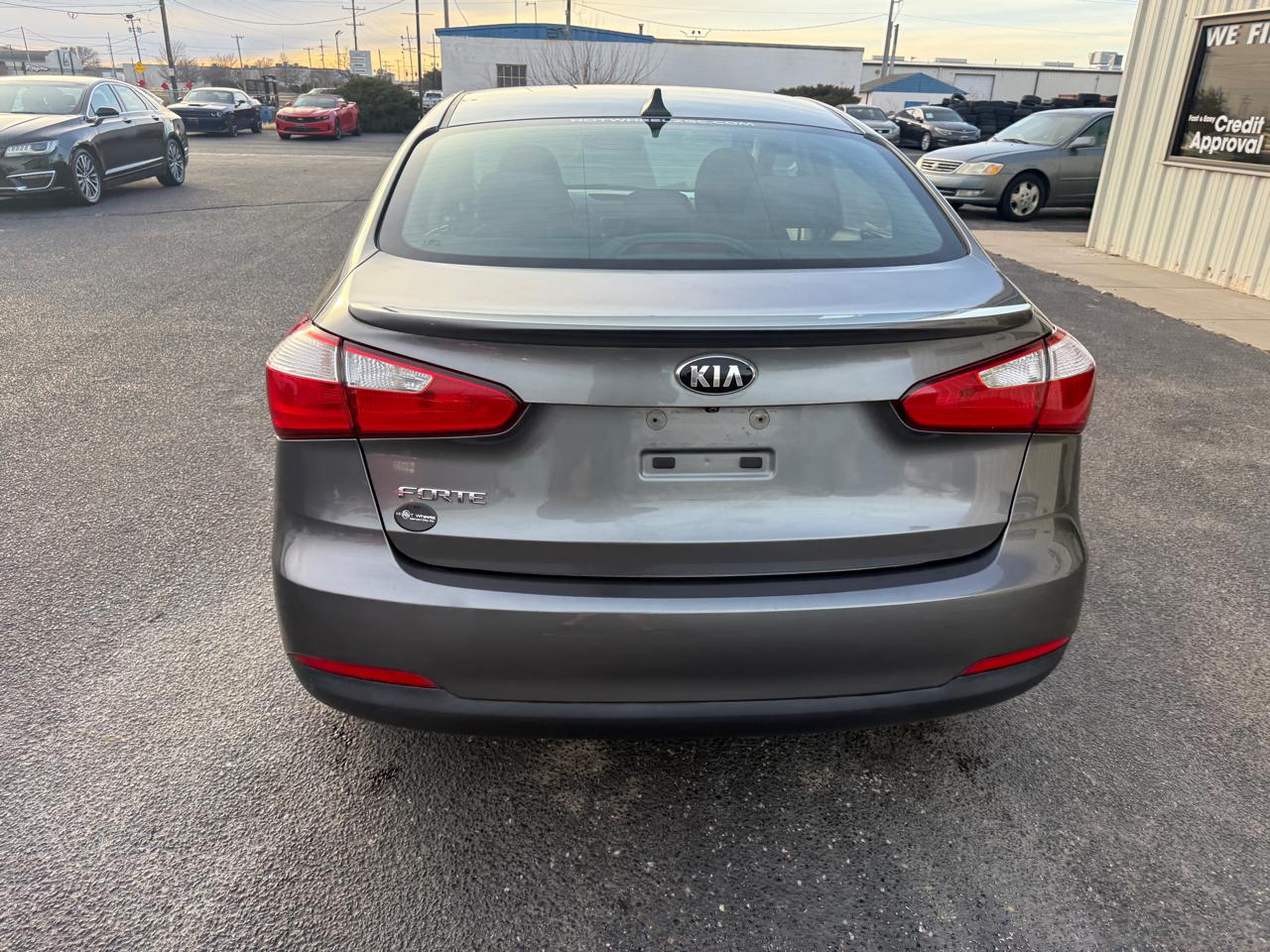 Kia Forte 4dr Sdn Auto LX 2016