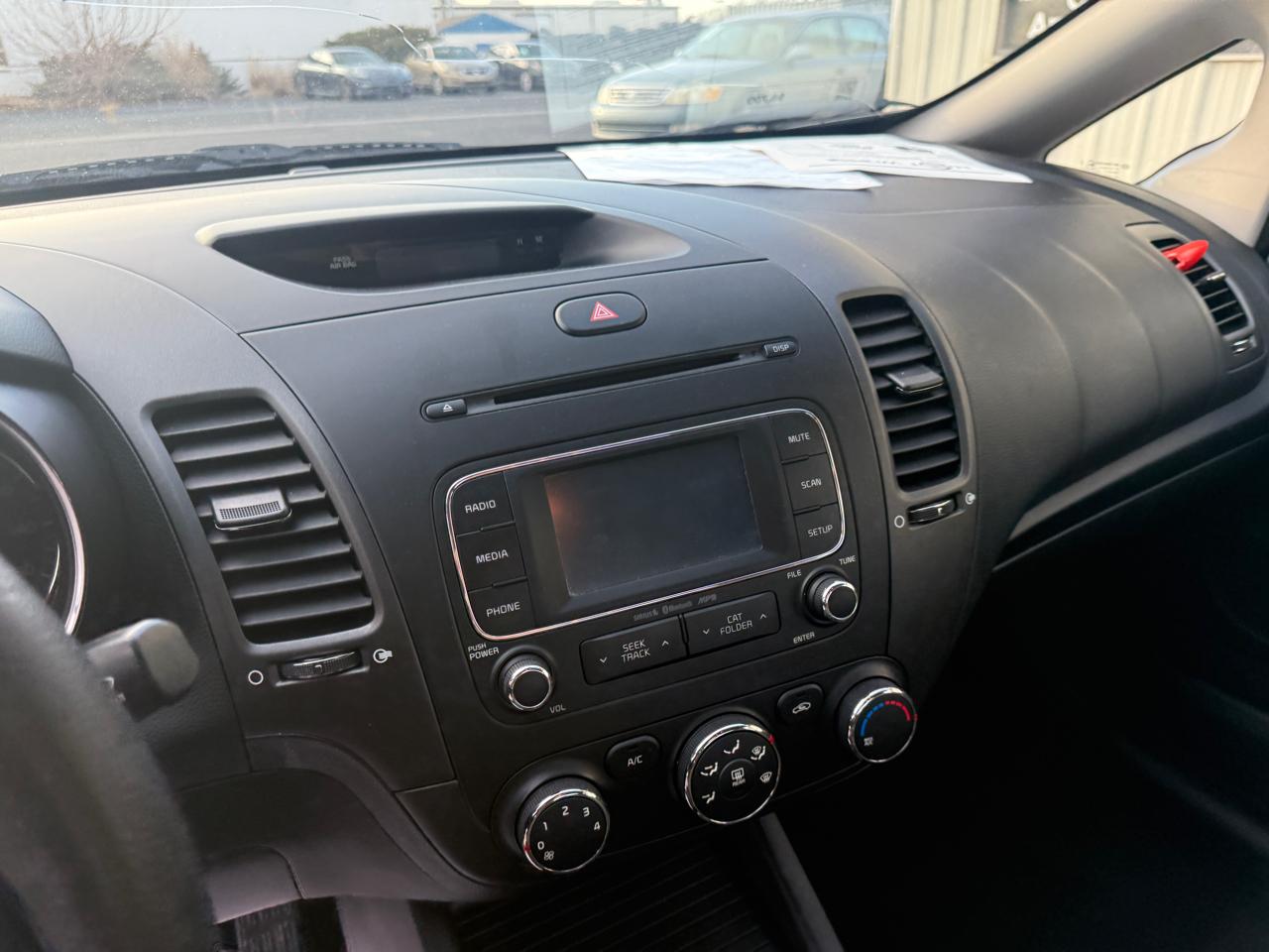 Kia Forte 4dr Sdn Auto LX 2016