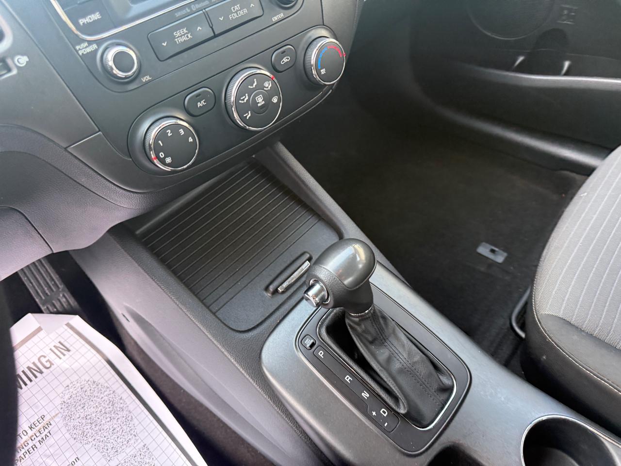 Kia Forte 4dr Sdn Auto LX 2016