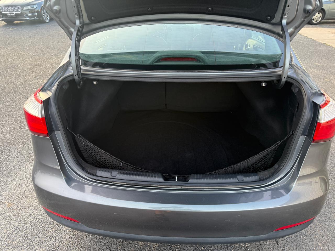 Kia Forte 4dr Sdn Auto LX 2016