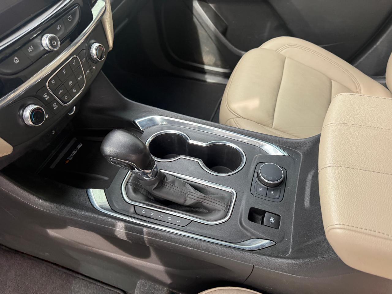 Chevrolet Traverse FWD 4dr LT Leather 2022