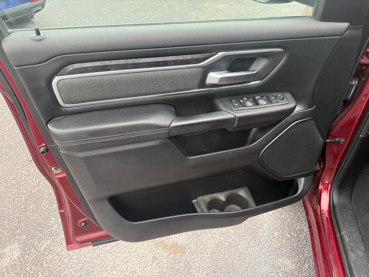 RAM 1500 Big Horn/Lone Star 4x4 Crew Cab 6'4" Box 2019