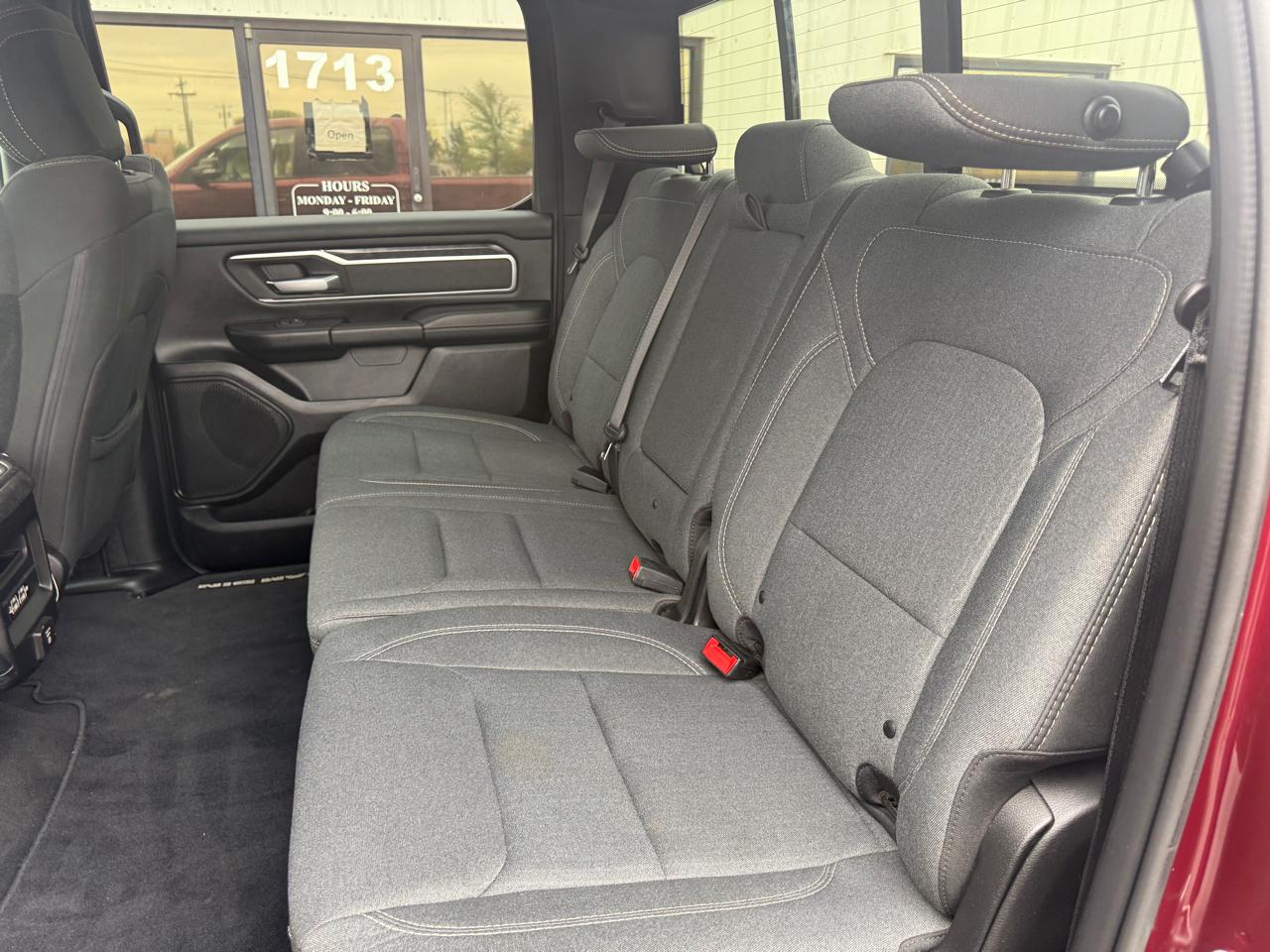 RAM 1500 Big Horn/Lone Star 4x4 Crew Cab 6'4" Box 2019