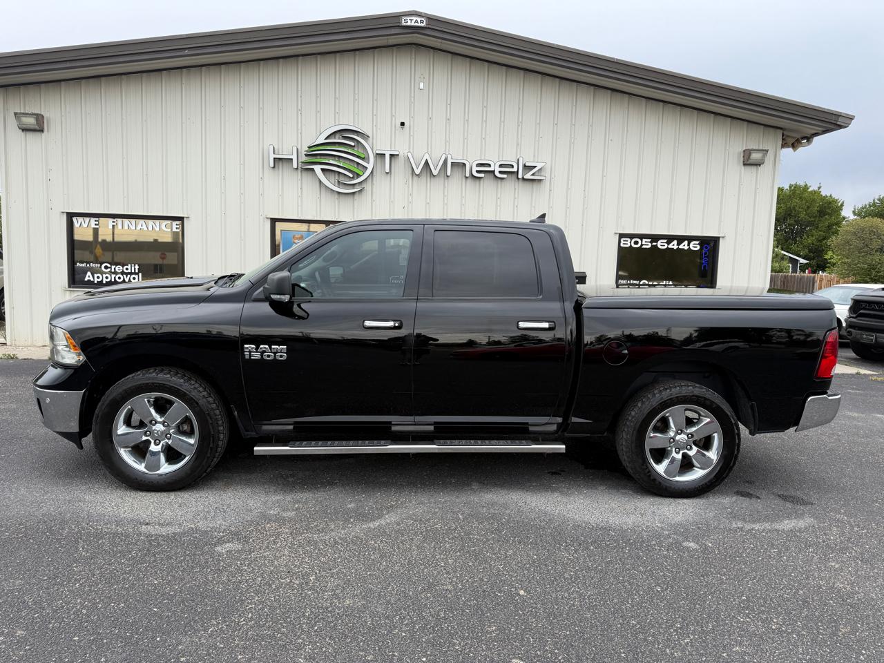 RAM 1500 4WD Crew Cab 140.5" Big Horn 2014