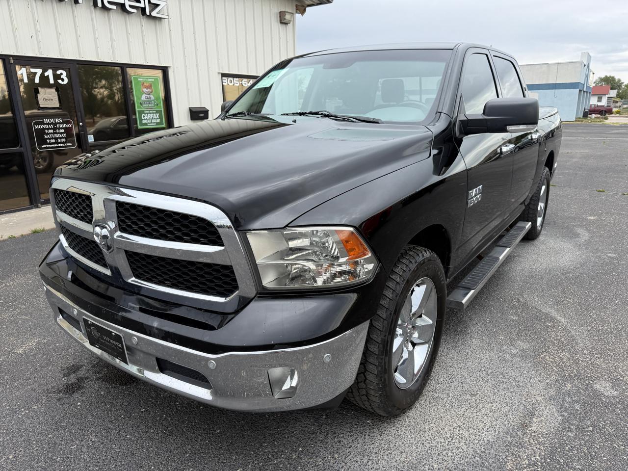 RAM 1500 4WD Crew Cab 140.5" Big Horn 2014