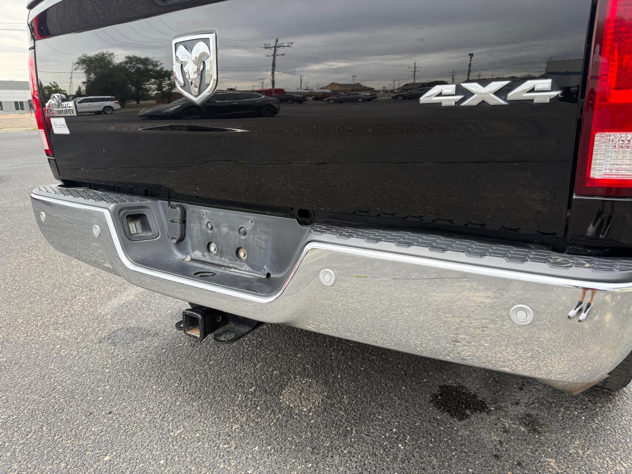 RAM 1500 4WD Crew Cab 140.5" Big Horn 2014