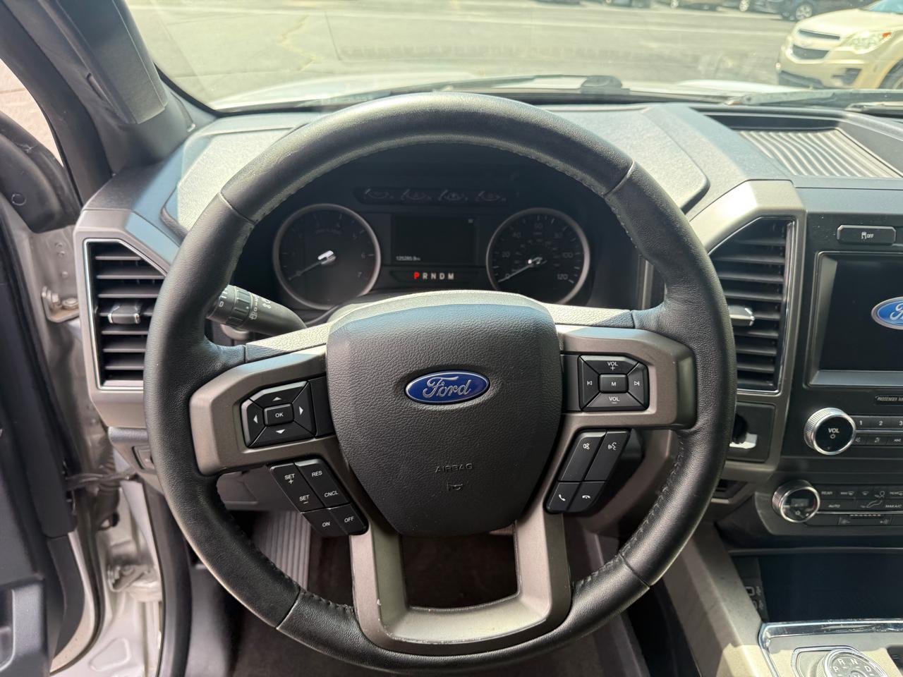 Ford Expedition Max XLT 4x2 2019