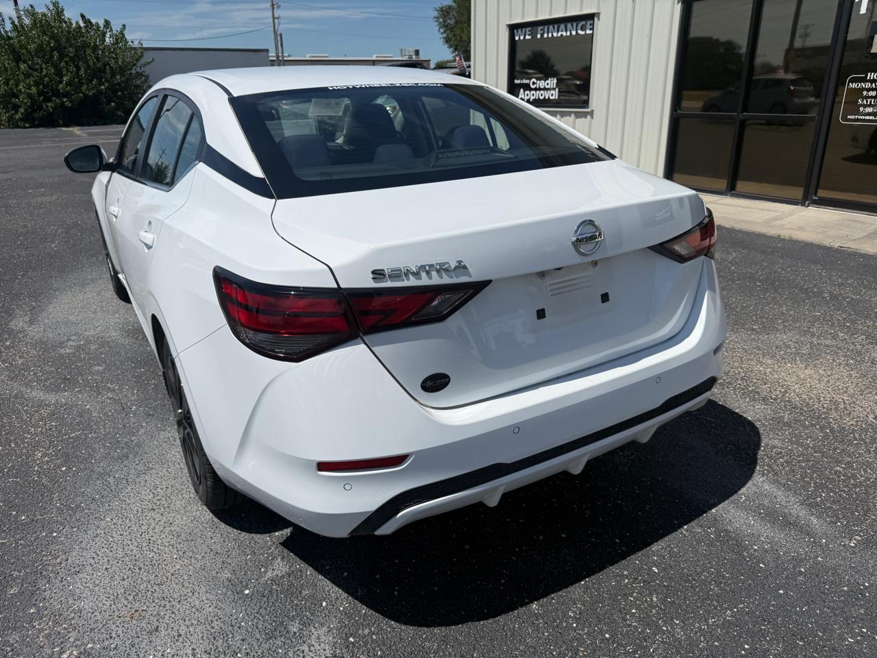 Nissan Sentra S CVT 2022