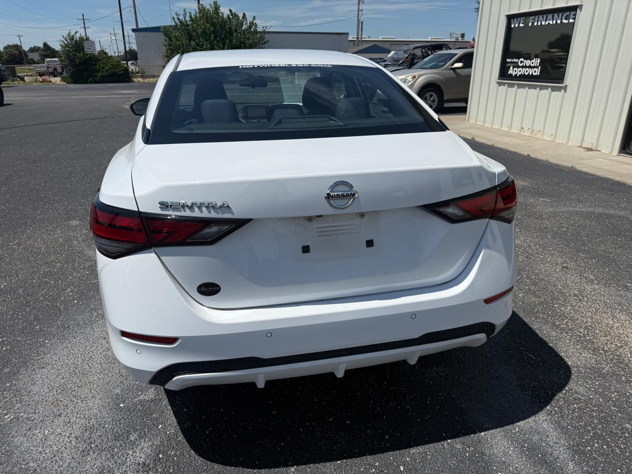 Nissan Sentra S CVT 2022