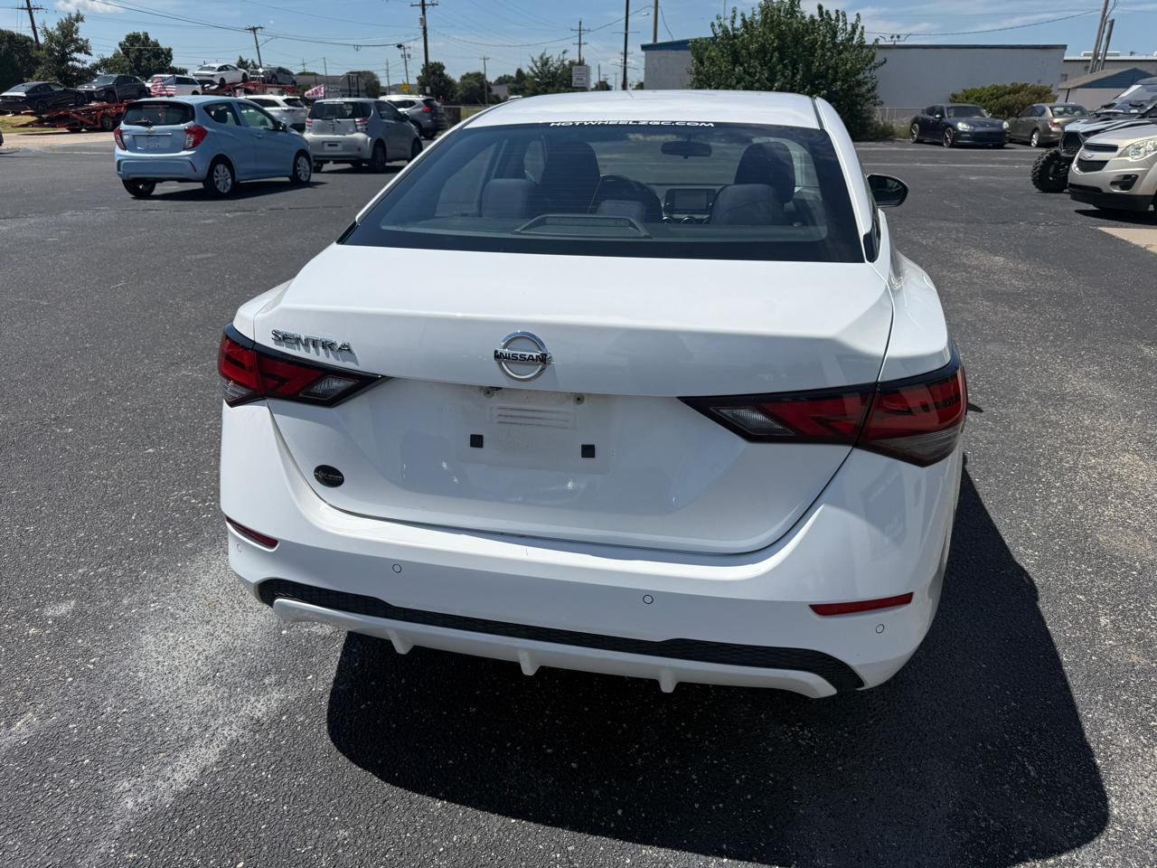 Nissan Sentra S CVT 2022