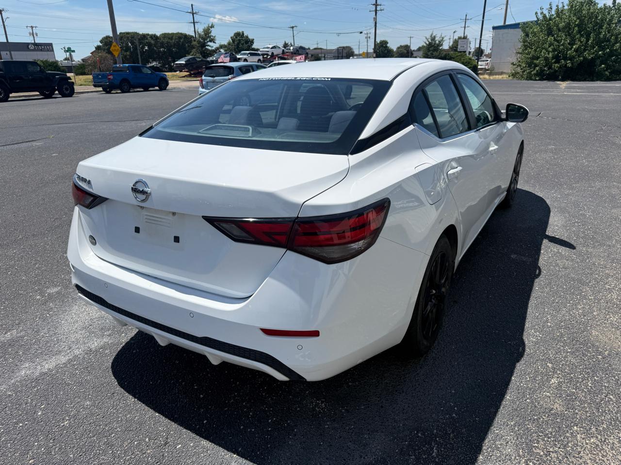 Nissan Sentra S CVT 2022