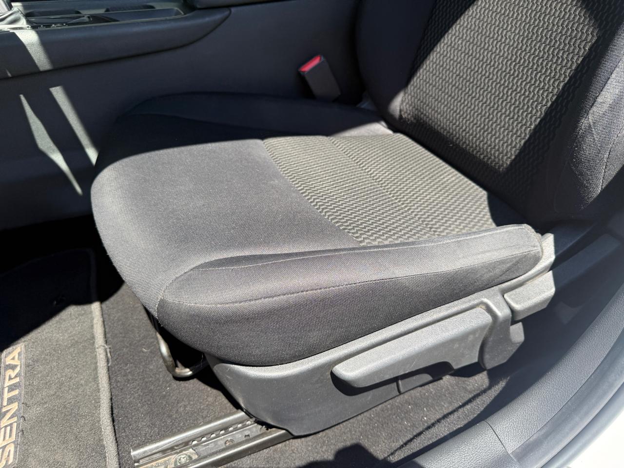 Nissan Sentra S CVT 2022