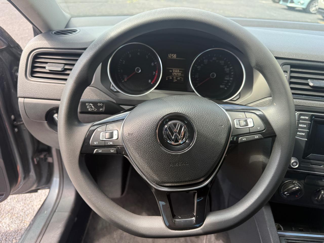 Volkswagen Jetta Sedan 4dr Man 1.4T S 2016