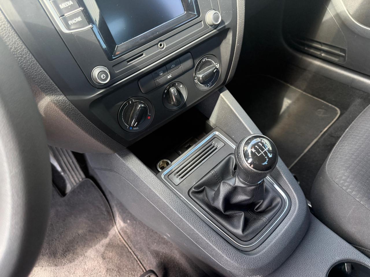 Volkswagen Jetta Sedan 4dr Man 1.4T S 2016