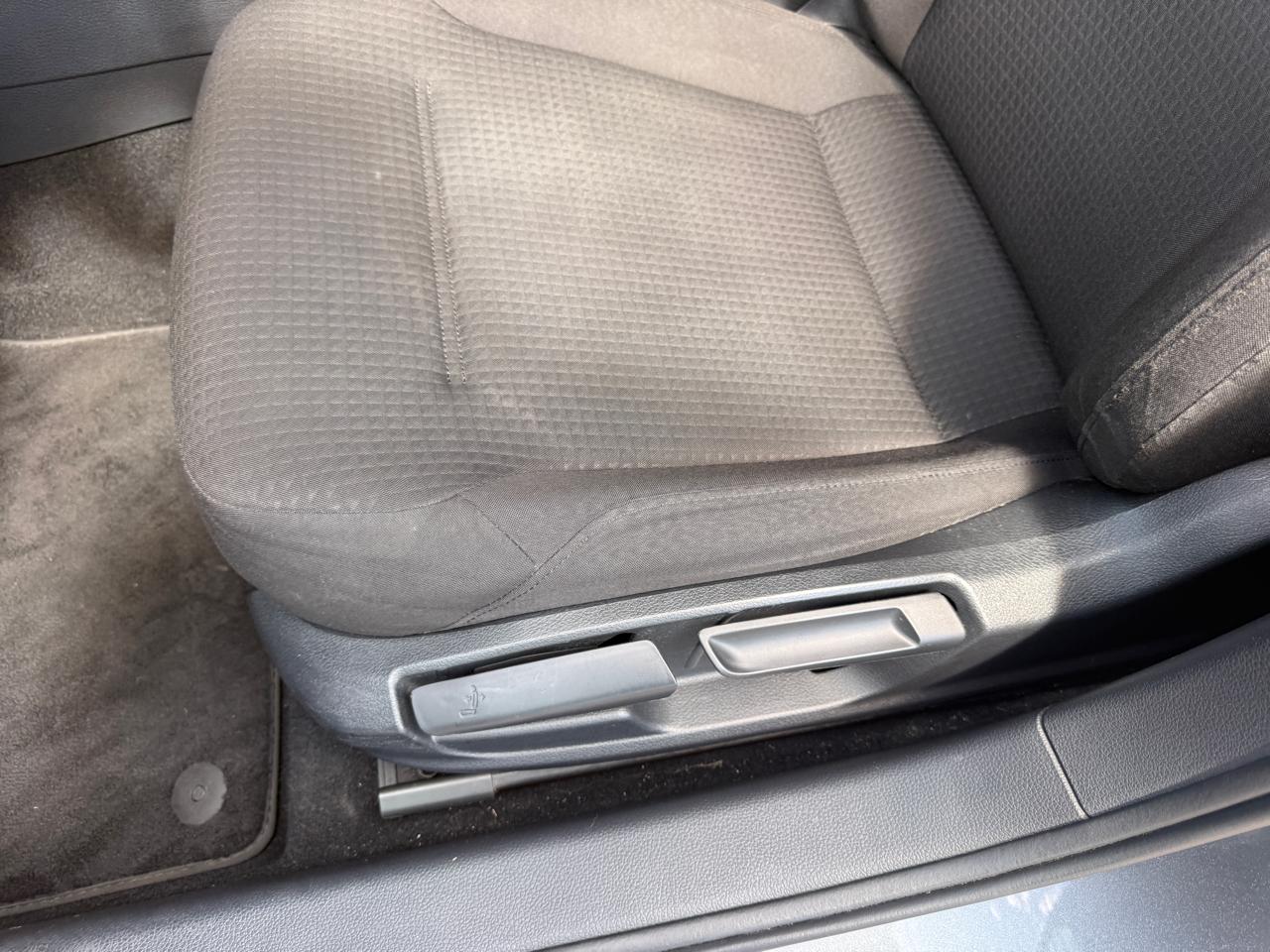 Volkswagen Jetta Sedan 4dr Man 1.4T S 2016