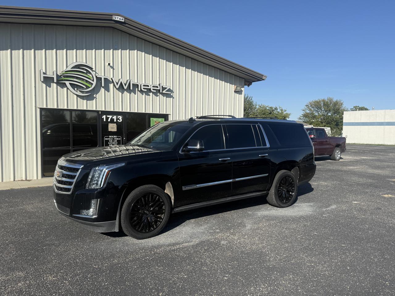 2017 Cadillac Escalade ESV 4WD 4dr Premium Luxury