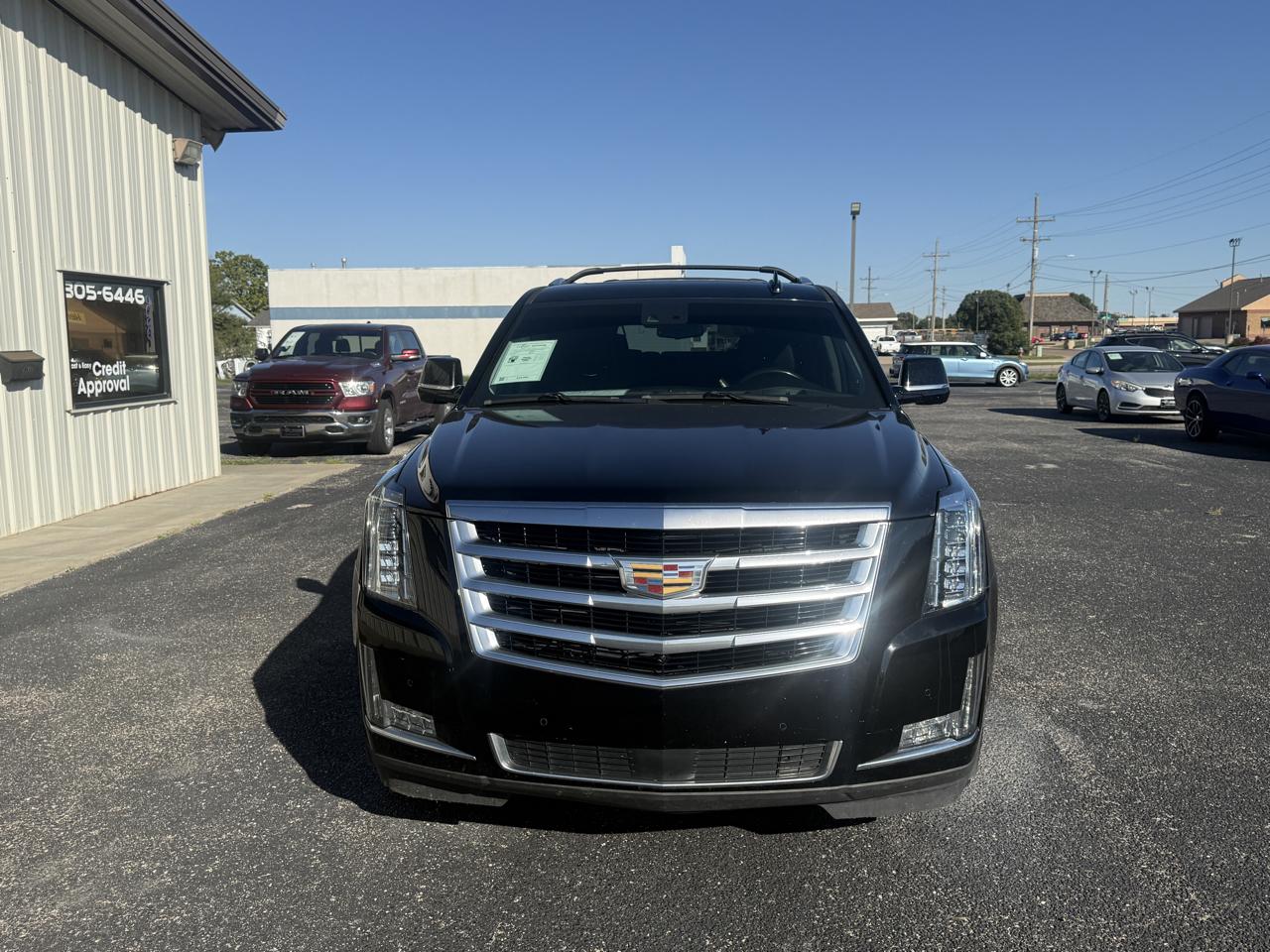 Cadillac Escalade ESV 4WD 4dr Premium Luxury 2017