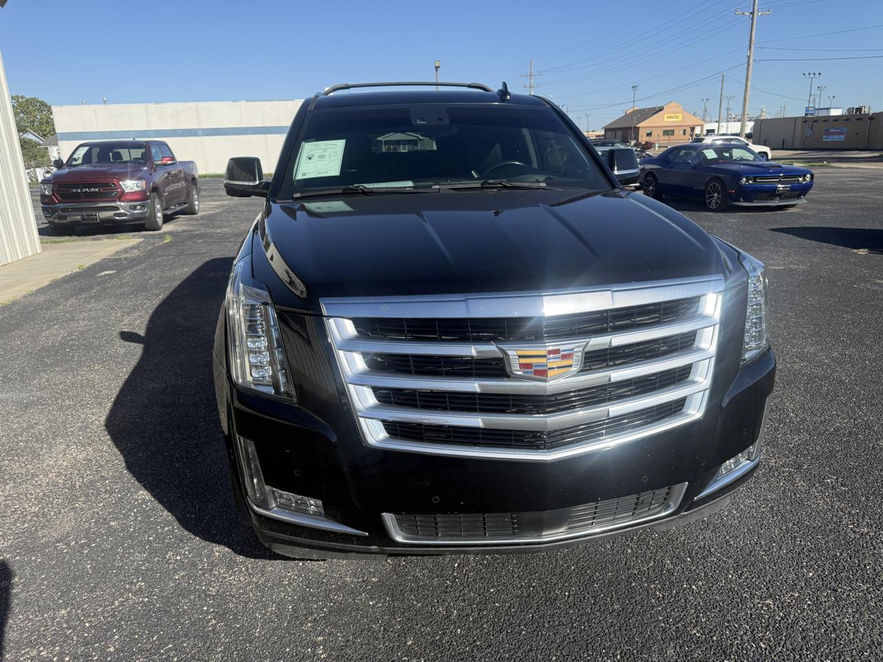 Cadillac Escalade ESV 4WD 4dr Premium Luxury 2017