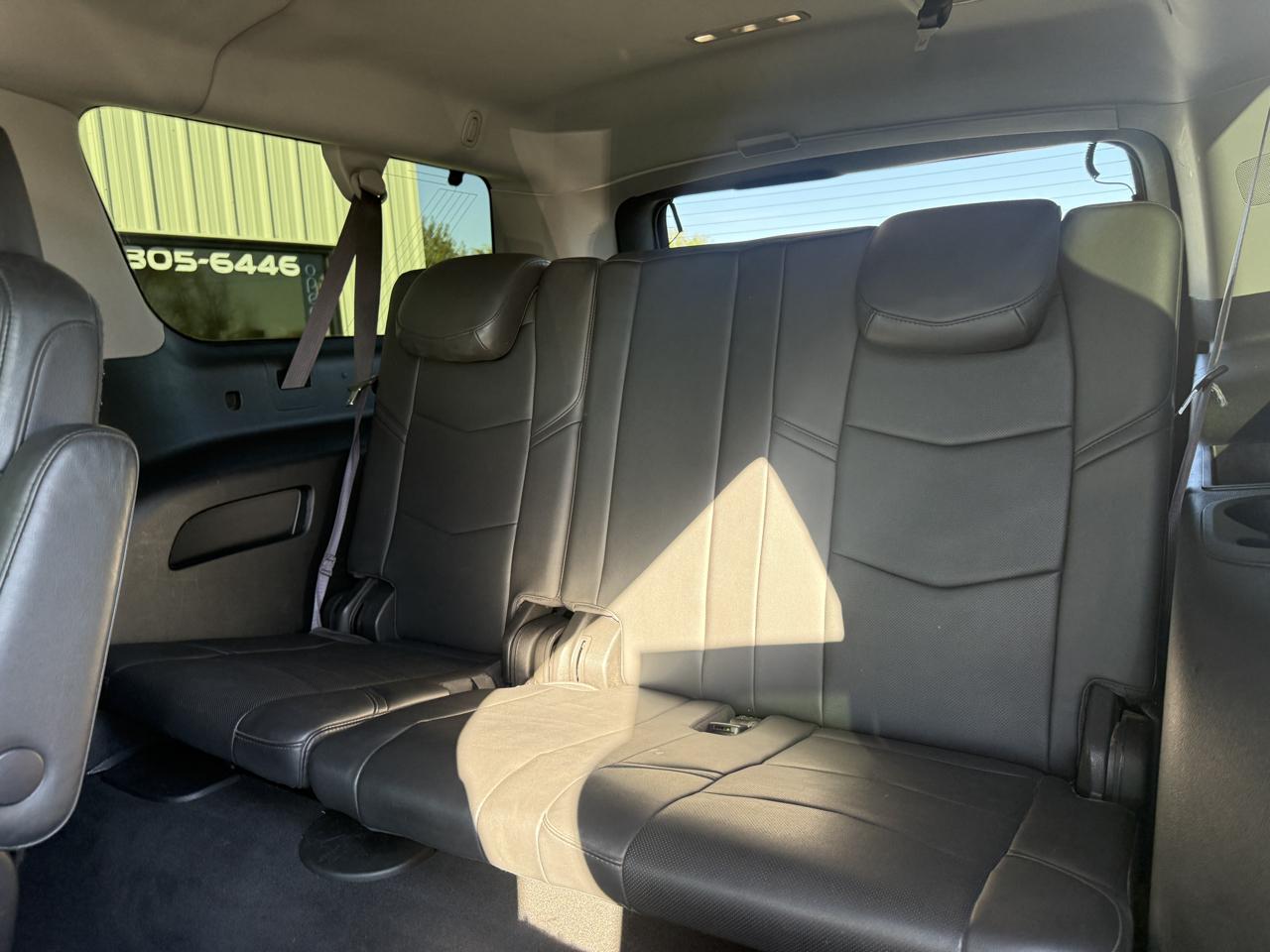Cadillac Escalade ESV 4WD 4dr Premium Luxury 2017
